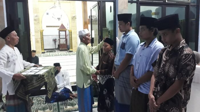 PERINGATAN 10 MUHARRAM DAN SANTUNAN ANAK YATIM DAN JOMPO DI MASJID AL MA'SUM, DUKUH MENTASARI, DESA TANJUNGSARI 01