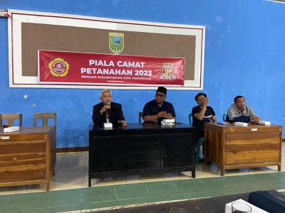 RAPAT/PEMBINAAN KARANG TARUNA